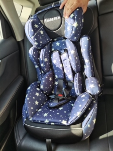 佳贝爱儿童安全座椅