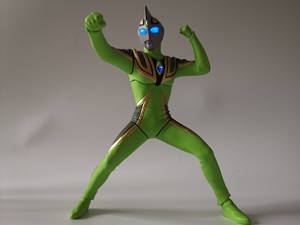 奥特曼 发光扭蛋 阿古茹 重涂 青蛇配色 魔改绿色阿古茹