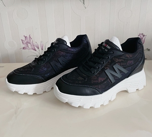 7815清仓福利7815千佰莉全新38码四季款老爹鞋休闲运动鞋厚底