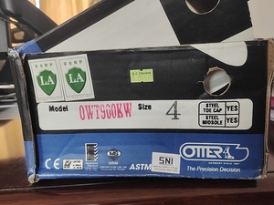 95新 otter防水安全鞋钢头钢底防静电鞋防滑酸碱owt9