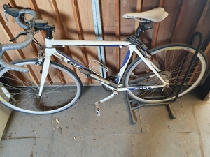 zhizhizhi3淘宝捷安特风标2500windmark2500公路自行车0人付款1580.