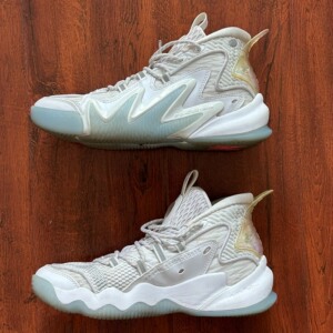 正品39码安踏要疯4狂潮2传承冰蓝色高帮篮球鞋白蓝男女同款