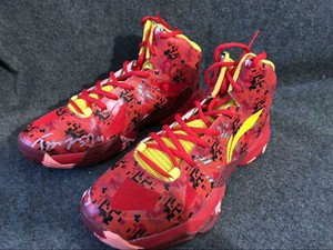 李宁特纳玄机李宁 特纳 玄机篮球鞋 李宁最早期签约的