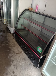 冷藏展示柜,长度一米五,全铜管,做烧饼夹里脊,店已转