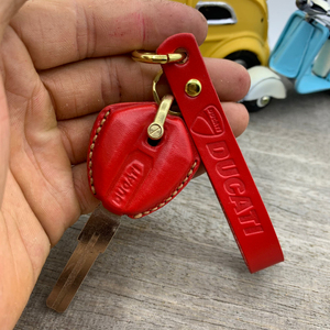 00tb6944998553淘宝适用于杜卡迪钥匙套摩托车1199牛皮纯手工钥匙包