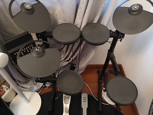 雅马哈电子鼓型号dtx430k,八九成新.