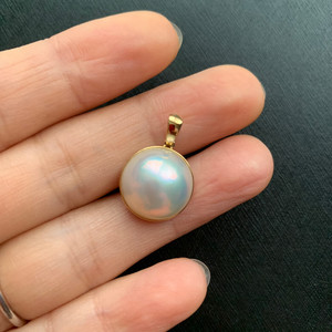 马珍珠吊坠黄金