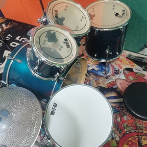 智乐鼓真鼓电鼓一体化,送一个账号.不包邮,可自提