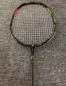 尤尼克斯双刃10橙绿配色 全碳素超轻羽毛球进攻拍