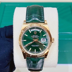 8新]劳力士星期日历型系列18k黄金自动机械手表男表118138绿盘