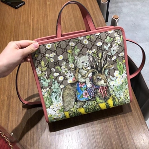 古奇gucci猫咪童包,内里有一点污渍,不影响使用