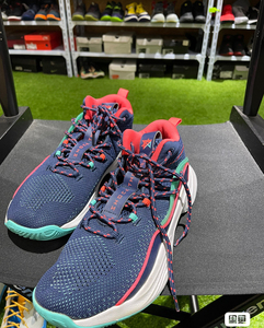 安踏 要疯系列 篮球鞋 11931601 蓝/荧光水绿,41