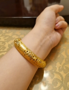 老铺黄金手镯
