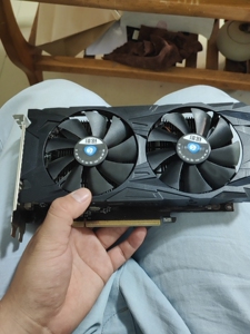 出售铭影rx560-d -4g 战将,该显卡成色很好,使用起