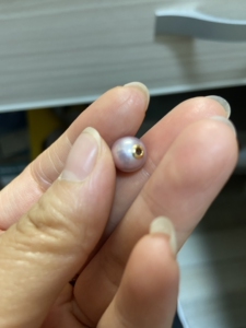 18k金珍珠妖紫路路通吊坠,珍珠9毫米正圆 18k金贴片