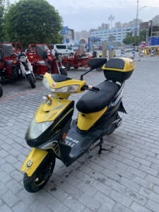 72v珠峰电动车,七成新,续航二三十公里.