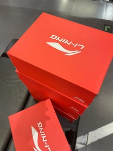 全新李宁鞋盒,有跑步的有篮球的.尺码:40,41,42,43