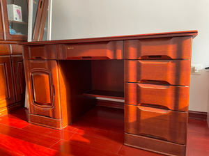 宏发家具实木办公桌,自取自取