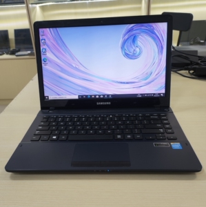 三星450r4j 赛扬2957u/820m 2g独显14寸轻