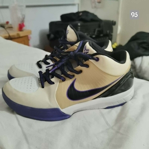 正品耐克 科比四白紫配色 zk4 元年科比4