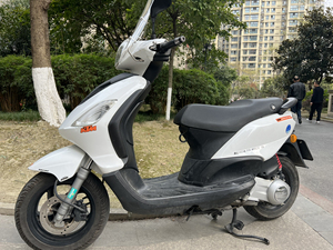 比亚乔fly125踏板摩托车已升级150改装风挡加热手把.喜