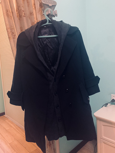[Mo&Co摩安珂]专柜正品假两件廓形西装大衣，里面的毛衣边