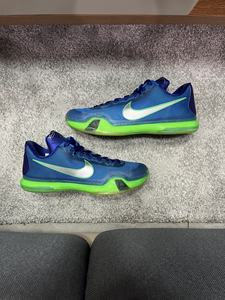 耐克篮球鞋,44码,科比10代,zk10雪碧配色,成色如图