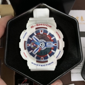 casio卡西欧g-shock高达40周年合作联名款元祖高达