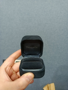 tiffany戒指盒子 黑色绒盒 正品澳门买的婚戒对戒