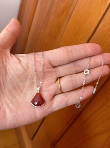 宝格丽款红裙子项链,925纯银,不褪色不变色,红色显白,三段