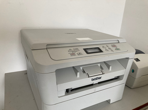 兄弟7055激光一体机打印复印扫描三合一包邮鼓粉分离耗材便宜