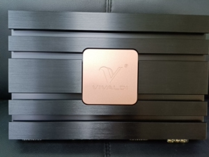 卡莱黑金梦幻4汽车音响车载功放4x110推劲浪rs丹拿喇 叭