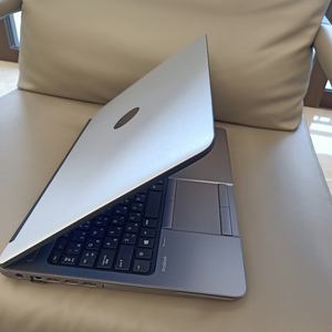 转让 惠普笔记本电脑 自用 第四代i5 九成新以上 15寸