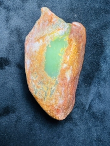 河磨玉原石,析木玉段树林,黄绿,打光特别透,无结构,382克