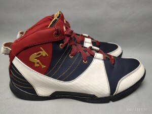 李宁奥尼尔篮球鞋