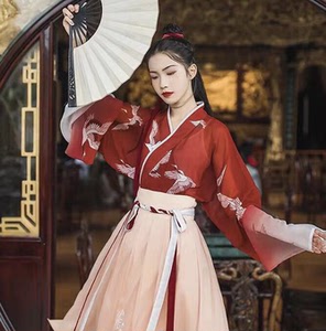 出一套正品汉尚华莲的绝版汉服一点春 社团活动穿过一次就一直闲