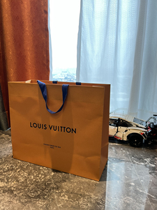 lv纸袋/购物袋/包装袋 澳门专柜买包包送的包装袋闲置出 新