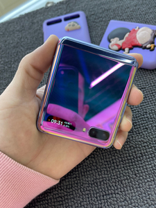 三星f7000折叠手机,8 256g,高通骁龙855处理器