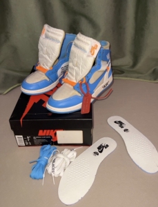 nike ow联名aj1  北卡蓝