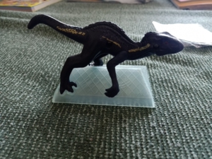 麦当劳侏罗纪世界2暴虐迅猛龙玩具,十分冷门且少见.品相如图