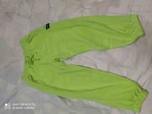 韩国休闲运动长裤(九分，90cm)，女款荧光绿，配黑色或白色