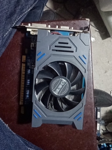 刚刚拆机一片影驰骁将gt720-ddr5-2g显卡成色不错全