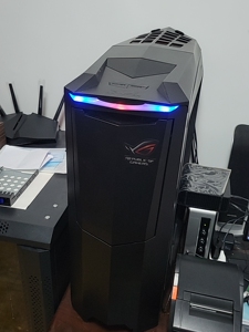 银欣乌鸦1机箱拆机,usb3.0 膜没去,成色爆新.满盘架