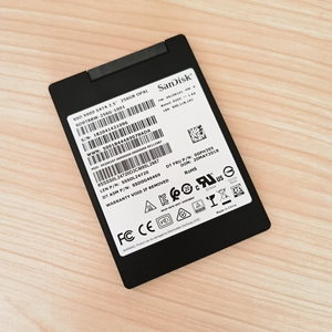 闪迪x600固态硬盘256g闲置不用的之前作为移动硬盘存储用