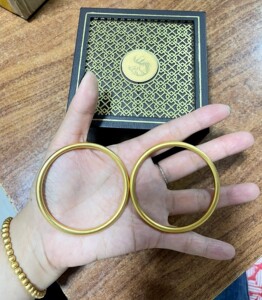 黄金镯子两圈