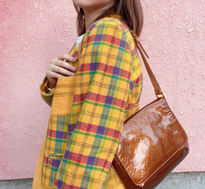 lv 香槟金漆皮王菲包