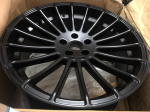 20寸哈曼轮毂,可以带胎