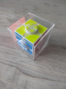 时光轮魔方168包邮非偏远 白底贴纸完好 赠送高透明盒子 不