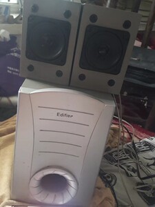 音箱,品牌:漫步者,型号:r321t北美版.