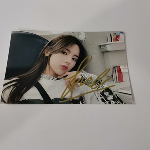 【杨超越亲笔签名照片杨超越亲签宣传照片】出杨超越亲笔签名照片